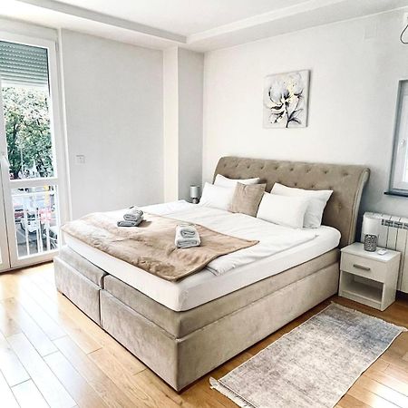 Apartment Delic Belgrad Exterior foto